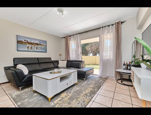 2 BEDROOM APARTMENT FOR SALE IN SUNDOWNER